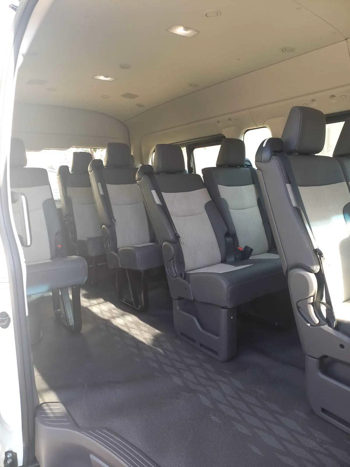 Van de 12 pasajeros - Vista interior